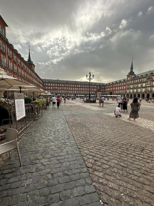 Economico Piso En Madrid Centro Lägenhet Exteriör bild