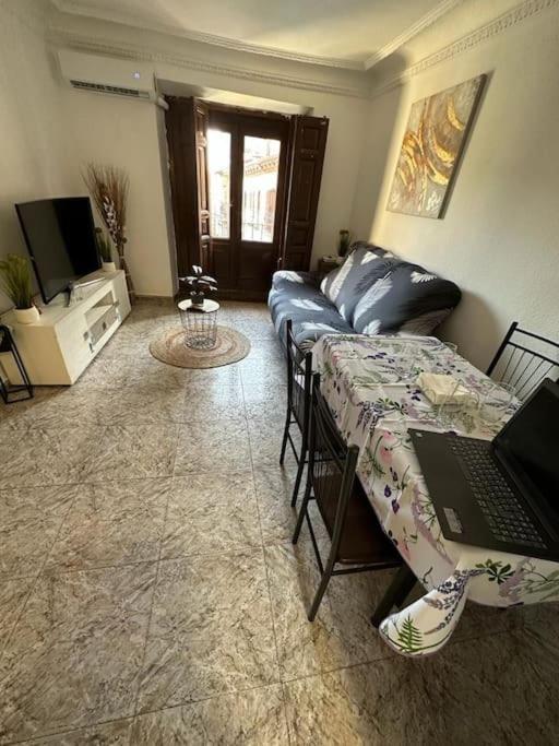 Economico Piso En Madrid Centro Lägenhet Exteriör bild